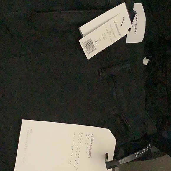 Current/Elliott
Cotton-Blend Cropped Pants - Picture 3 of 4